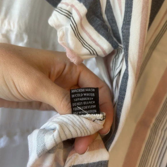 Style Envy front tie blouse pink blue stripe size L - Picture 7 of 8